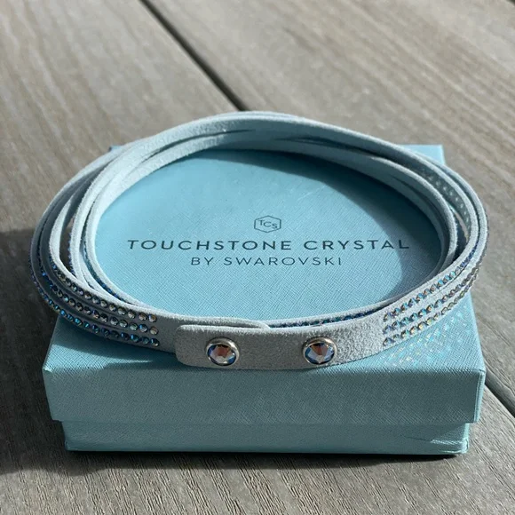 Wrap-Star Bracelet, Powder Blue - Picture 3 of 5